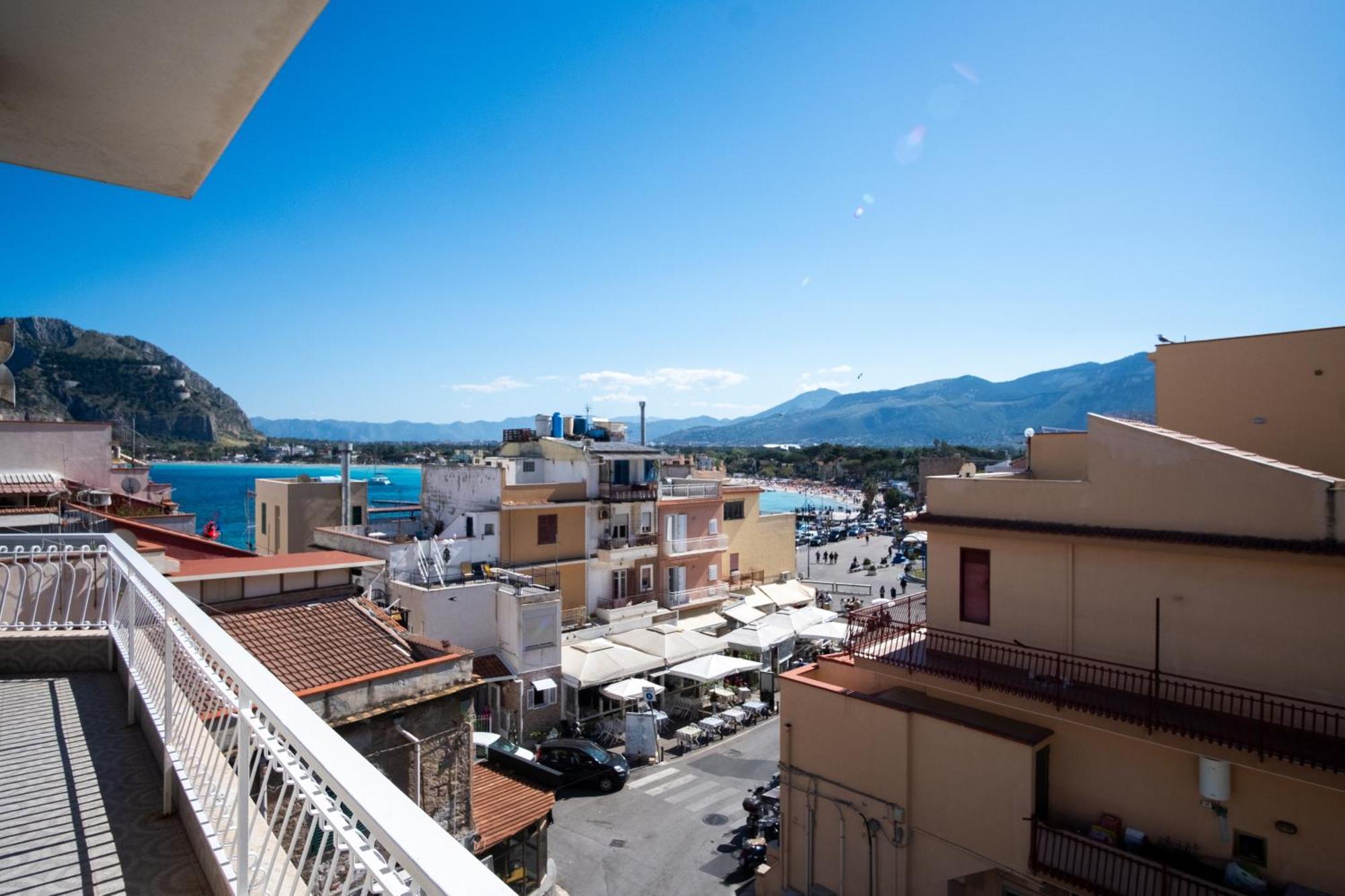 Апартаменти Mondello Sunsea House Екстер'єр фото