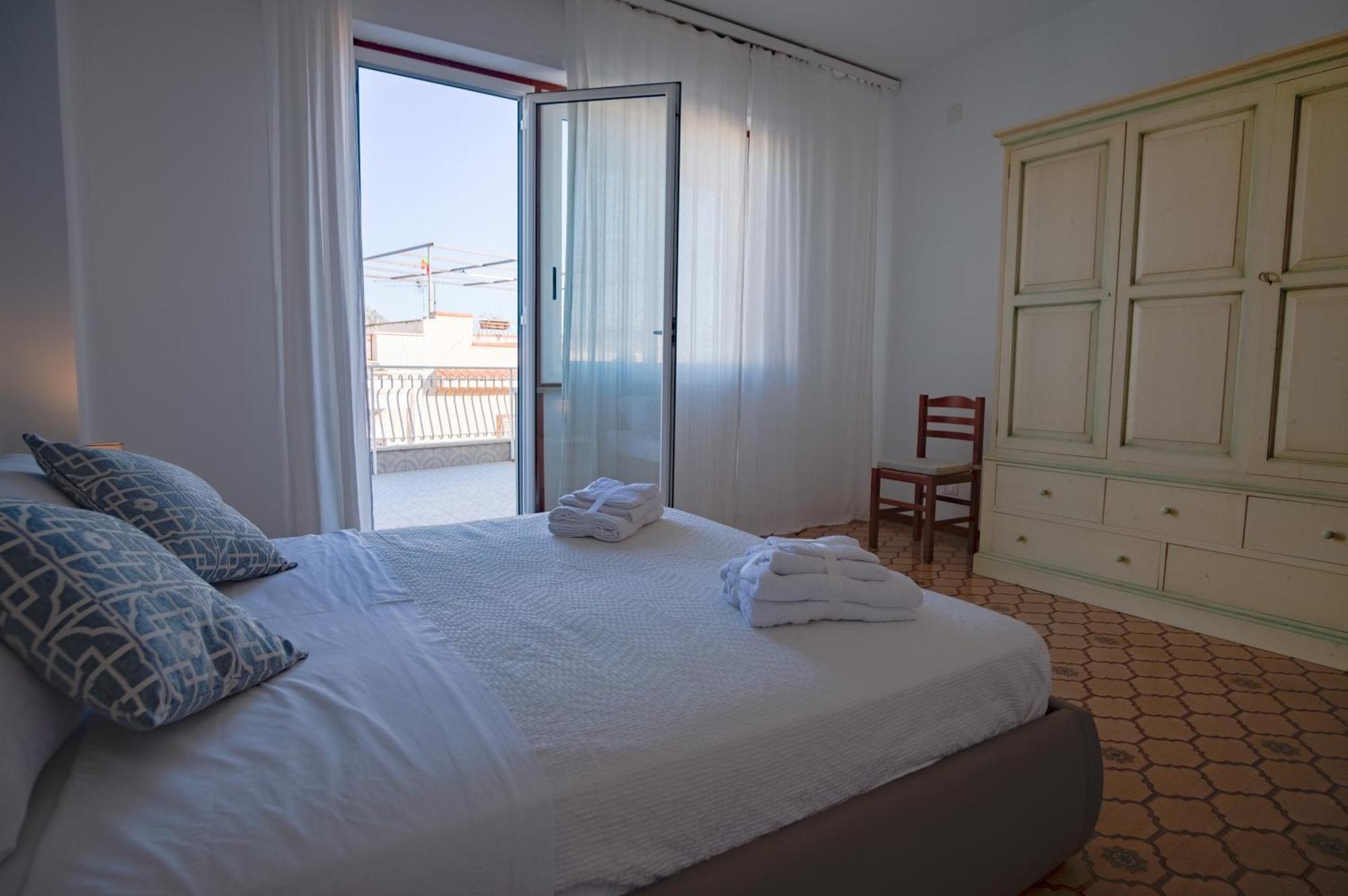Апартаменти Mondello Sunsea House Екстер'єр фото
