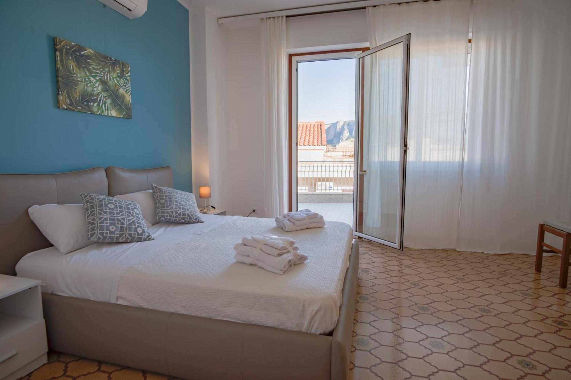 Апартаменти Mondello Sunsea House Екстер'єр фото